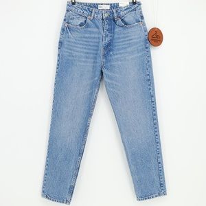 ZARA HIGH RISE ANKLE LENGTH CLASSIC MOM FIT JEANS